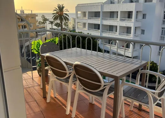 Poseidon Dreams Tenerife * Пуэрто-де-Сантьяго